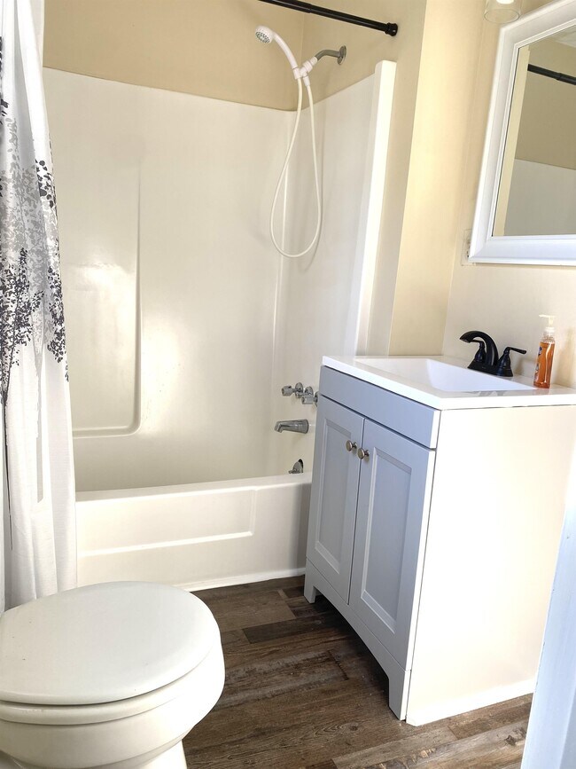 Foto del edificio - 1309 Stonewall St