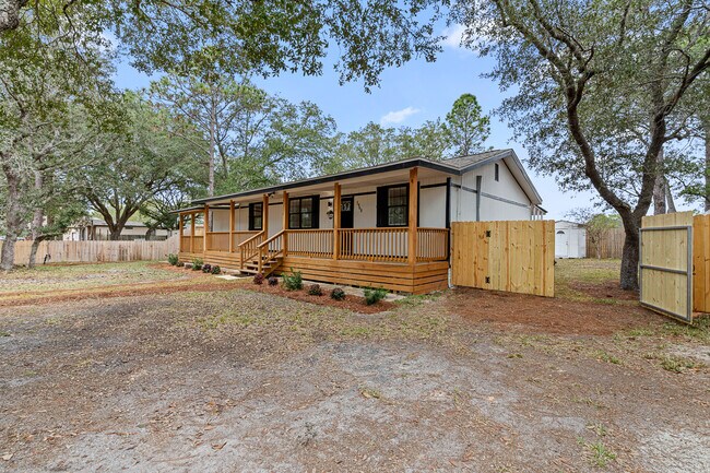 Foto del edificio - 5968 Capitol Dr