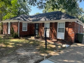 Building Photo - 5542 Lyford Ave