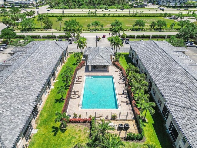 Foto del edificio - 8342 Bernwood Cove Loop