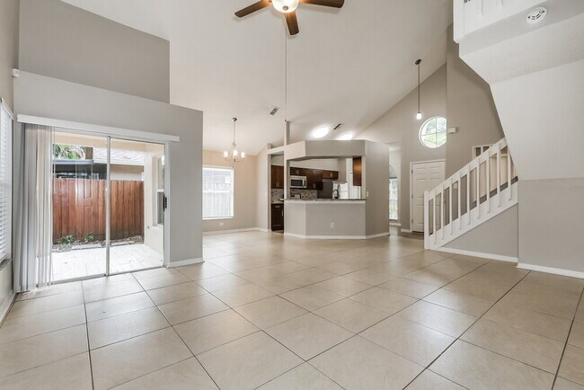 Foto del edificio - 1443 Scotch Pine Dr