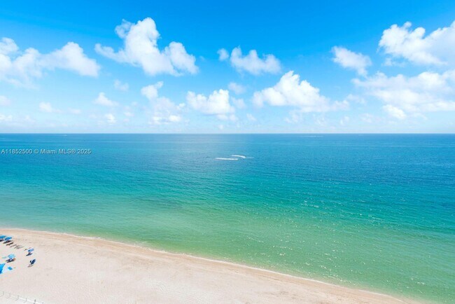Foto del edificio - 4010 Galt Ocean Dr