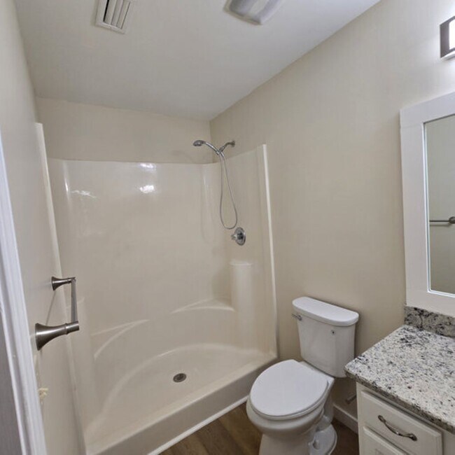 Foto del edificio - 24296 Gemstone Dr