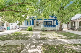 Building Photo - 309 Chautauqua