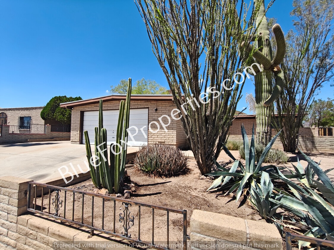 Primary Photo - 3116 W Alaska St