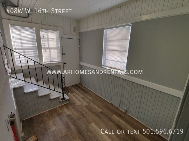 Building Photo - 408W W. 16th Street | $695 | 2 beds, 1 ful...