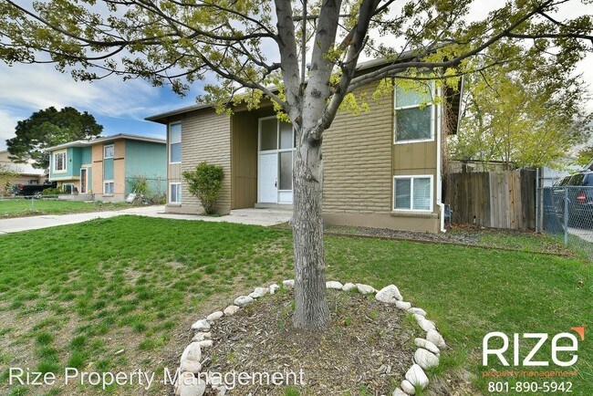 Building Photo - 5 br, 2 bath House - 4250 Whipoorwhil