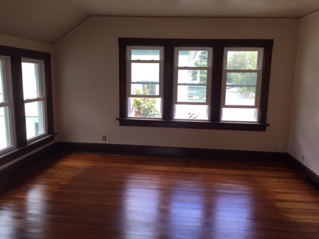 Living Room - 1411 Marshall St