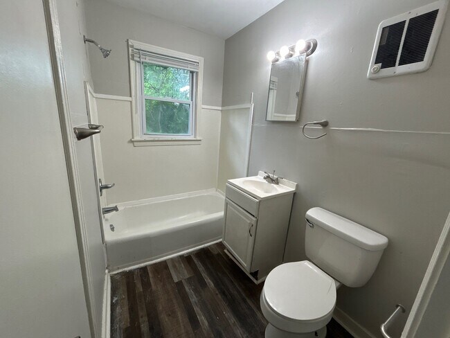 Foto del edificio - 55 Cloverdale St