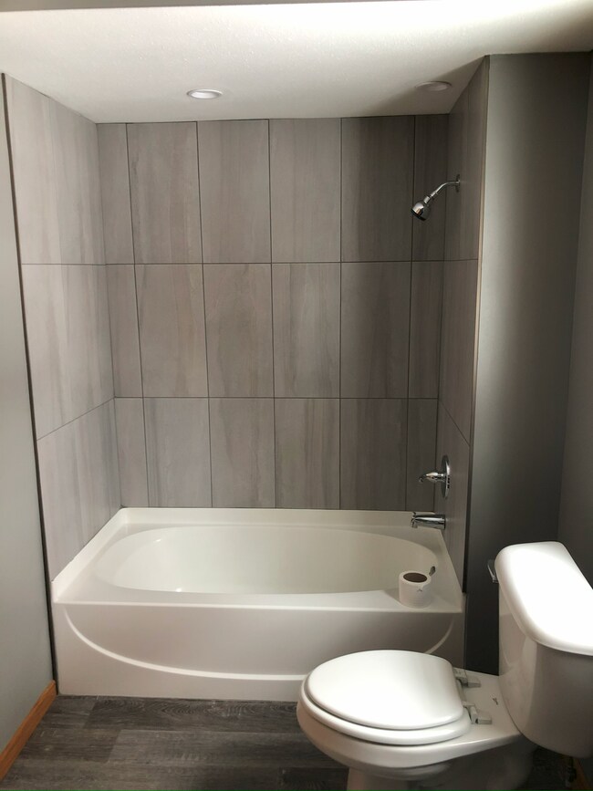 Building Photo - 18710 81st St