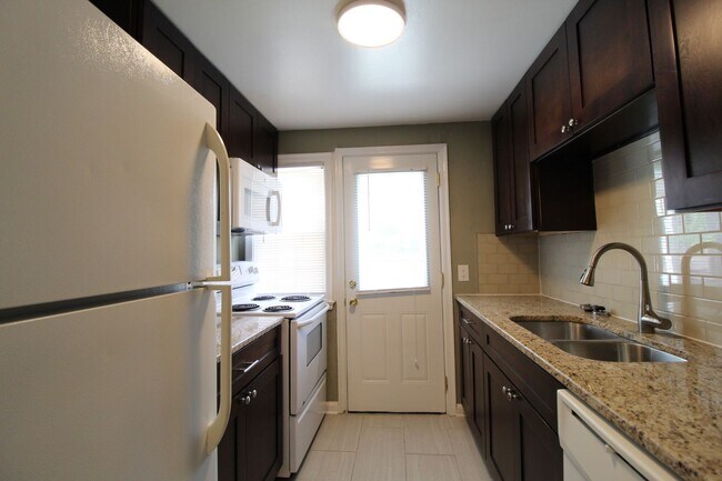 Foto del edificio - Fully Renovated 1 Bedroom 1 Bath in North Kansas City
