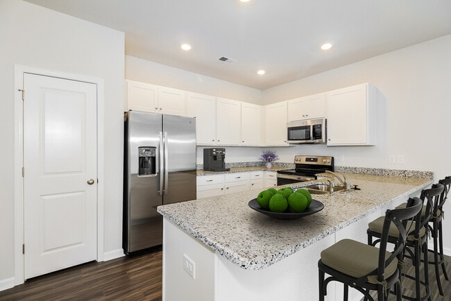 Foto del edificio - 3916 Starry Sky Rd