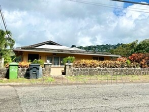 Building Photo - 288 Auwaiolimu St