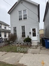 Building Photo - 1423 E 33rd St