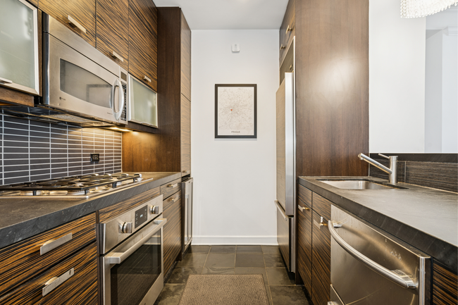 Foto del edificio - 101 W 24th St