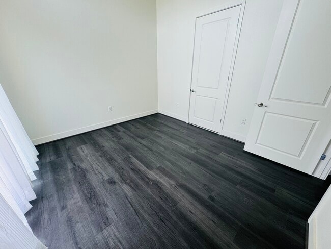 Building Photo - 1266 N Harbor Blvd