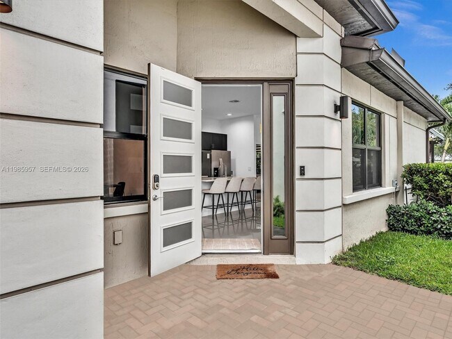 Foto del edificio - 4936 Whispering Way