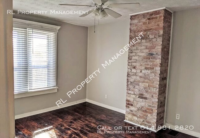 Building Photo - 646 E Whittier St