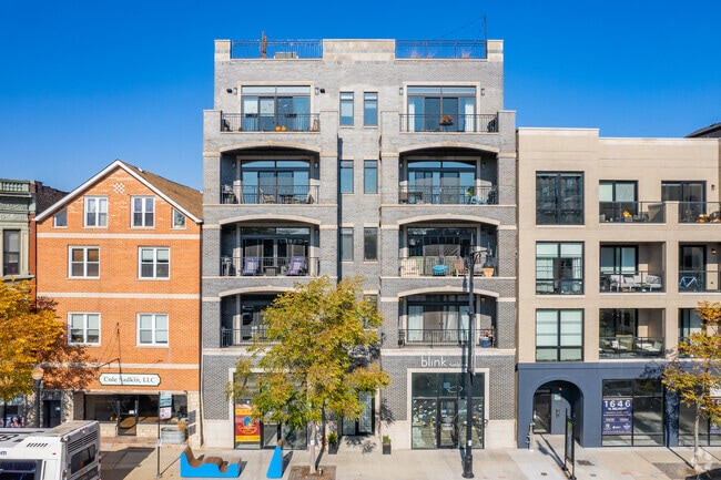 Building Photo - 1650 W Belmont Ave