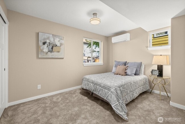 Foto del edificio - 6423 Ellis Ave S