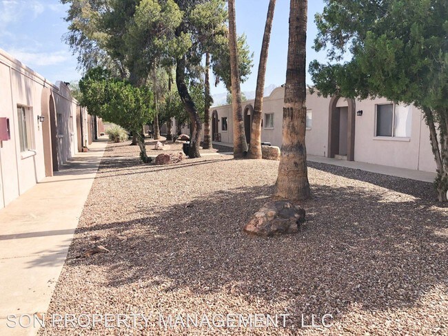 Building Photo - 1435-1445 E Fort Lowell Rd