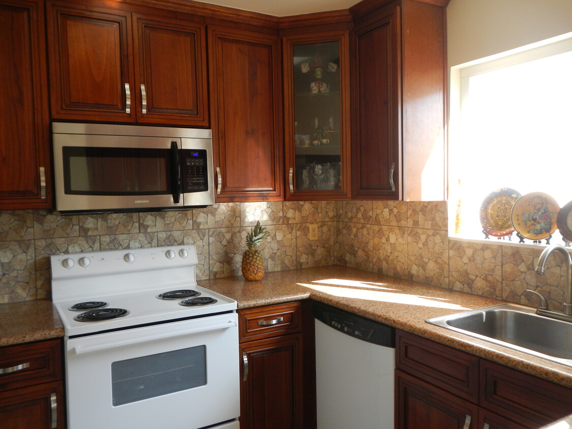 Primary Photo - 1288 Pine Creek Way