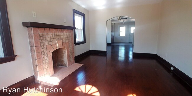 Building Photo - 2 br, 1.5 bath House - 1946 Catalina Ave