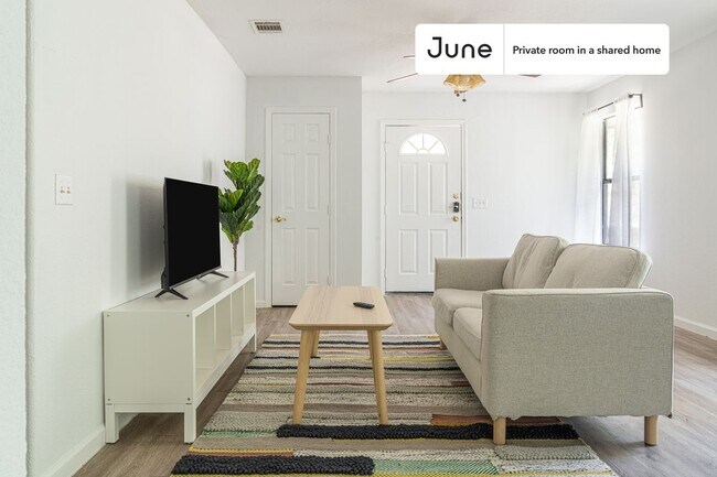 Foto del edificio - Room in Shared 3 bed/2 bath home