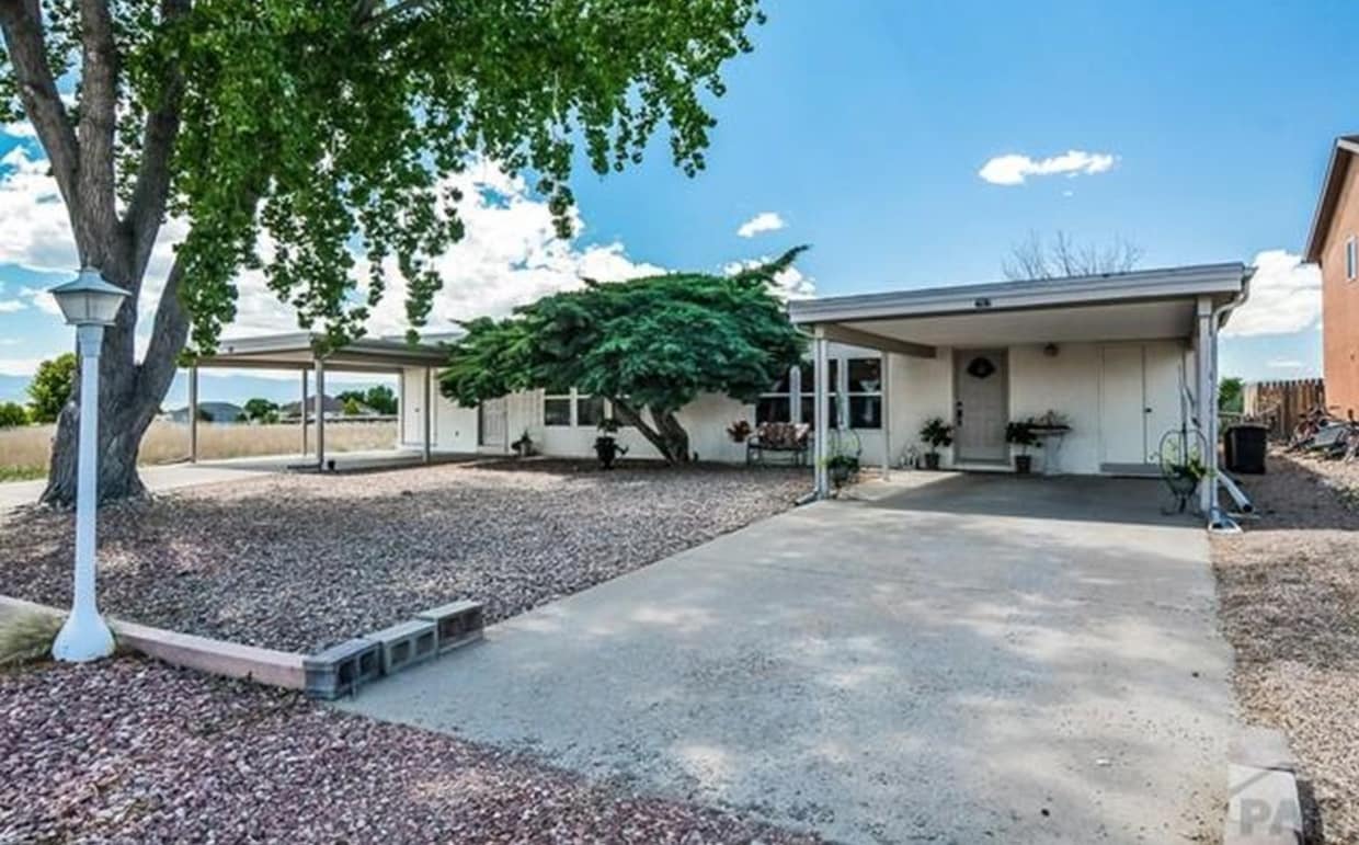 Primary Photo - 707 S Bellflower Dr