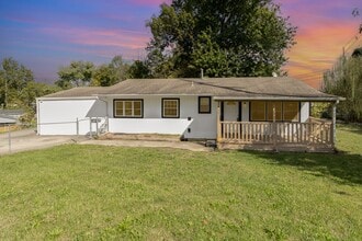 Building Photo - 9500 Ridgemoor Ave