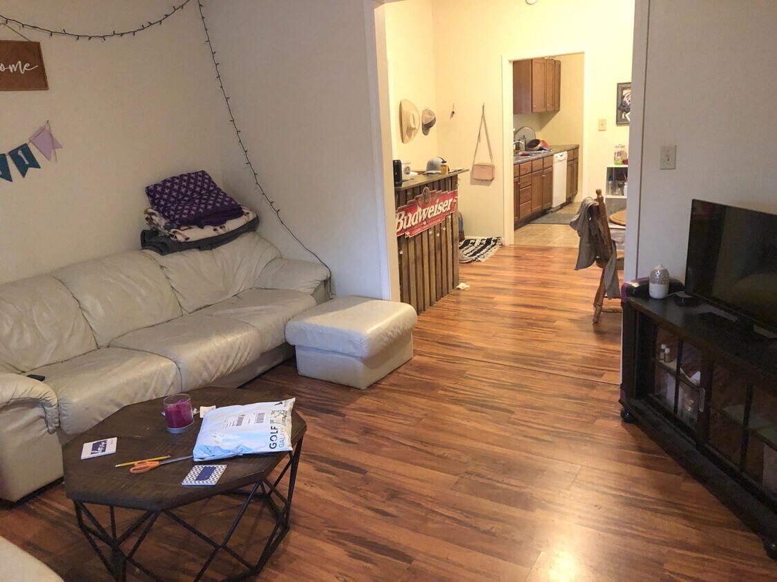 811 Kearney St, Manhattan, KS 66502 House Rental in Manhattan, KS