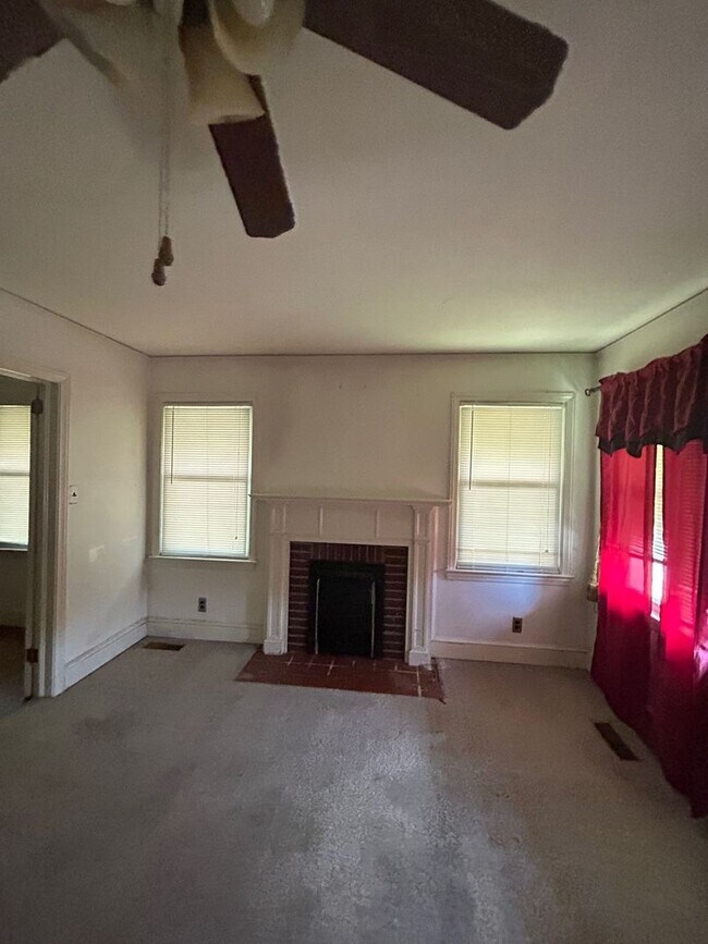 Foto del edificio - Exclusively offered by MUSE REALTY, LLC