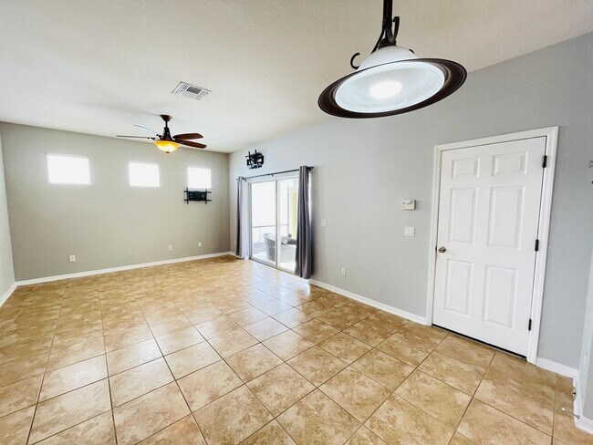 Foto del edificio - Experience Elevated Living in Orlando’s Finest - 4 BD / 3 BA Beautiful Home!