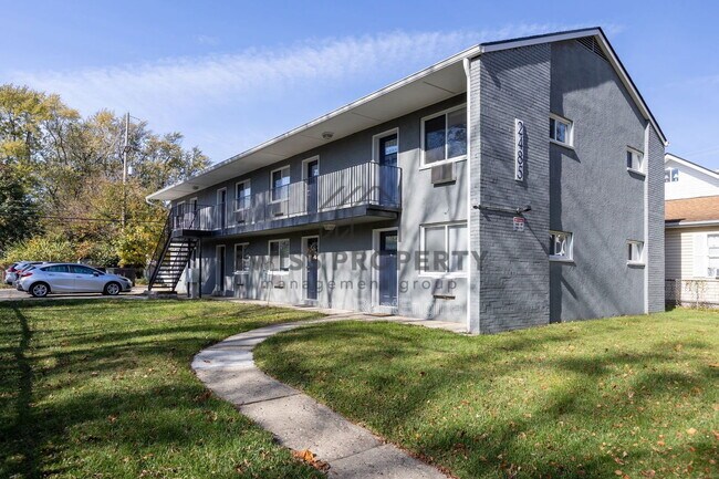 Foto del edificio - 2485 Deming Ave