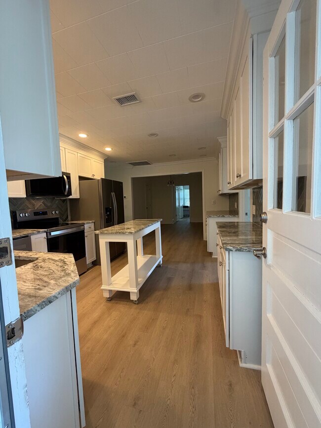 Foto del edificio - 305 12th Ave