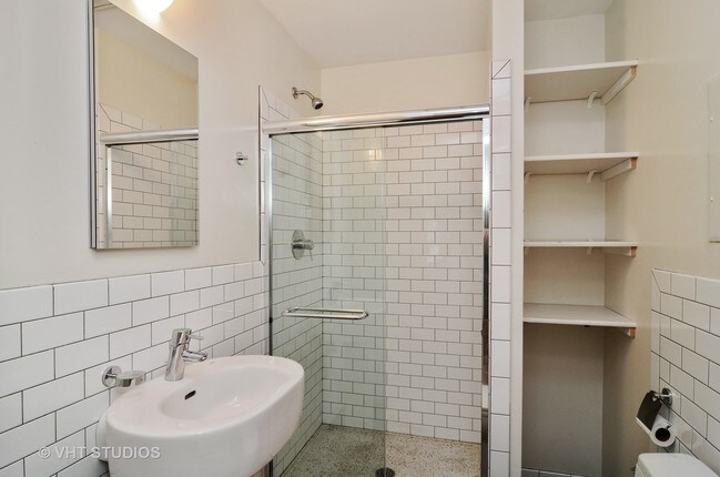 Foto del edificio - 1411 W Edgewater Ave