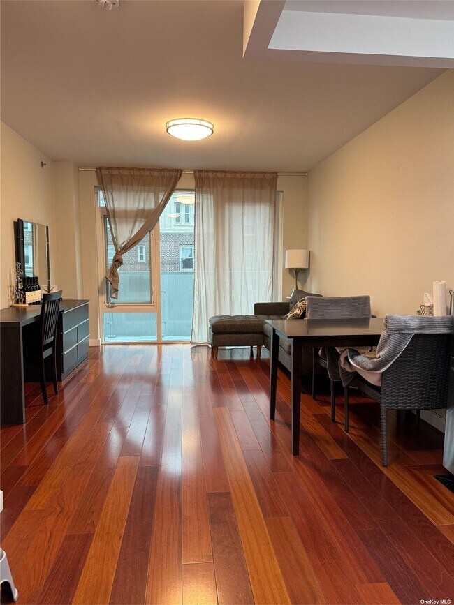 Foto del edificio - 142-38 37th Ave
