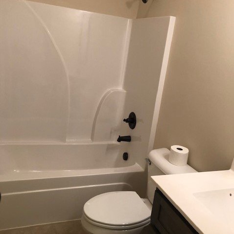 Foto del edificio - Beautiful 3BD 2 BA Home In Park West Drive subdivision