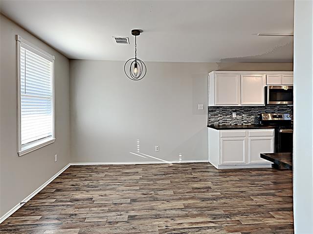 Building Photo - 1329 Lauren Dr