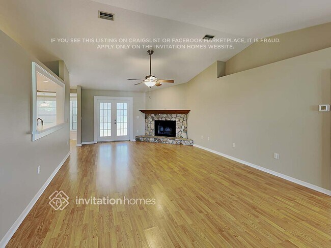 Building Photo - 8041 56th Ct E