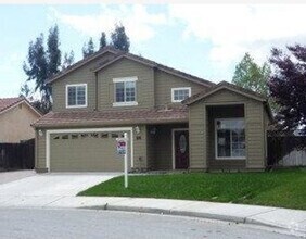 Building Photo - 1060 Hemlock Ct