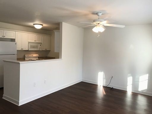 Building Photo - DURANGO PLACE TOWNHOMES