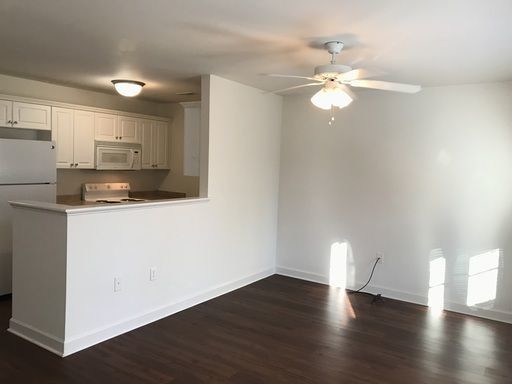 Foto del edificio - DURANGO PLACE TOWNHOMES