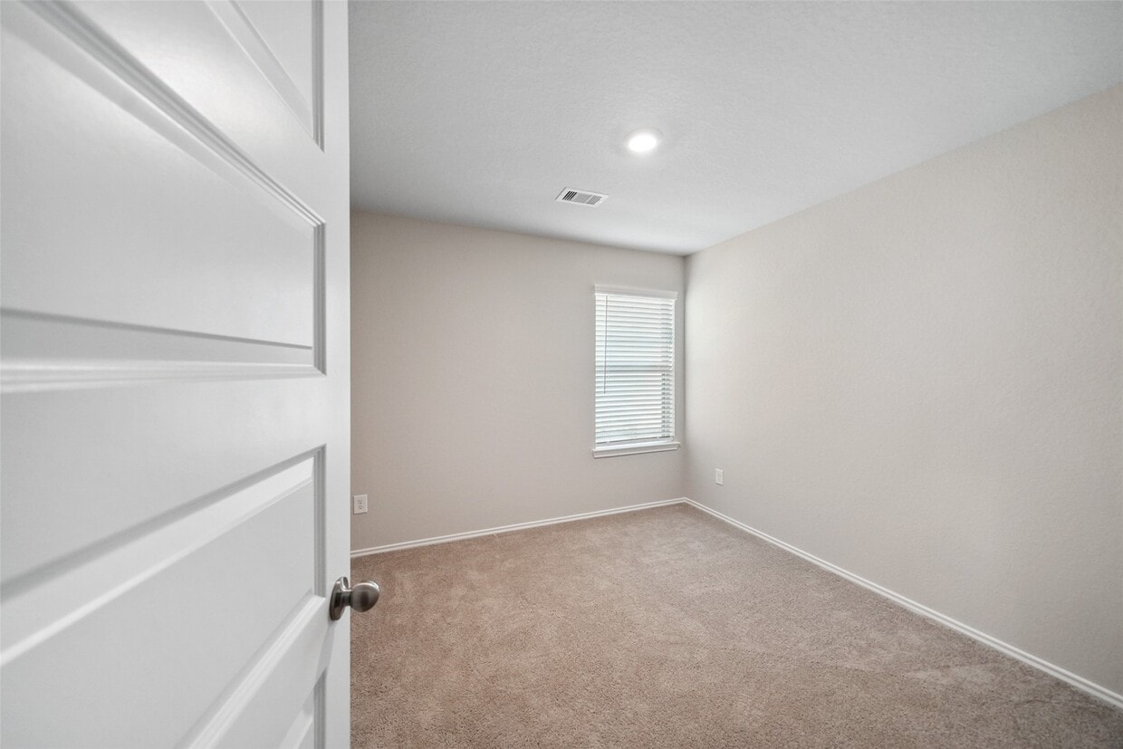 Building Photo - 21823 Willow River Canyon Ln