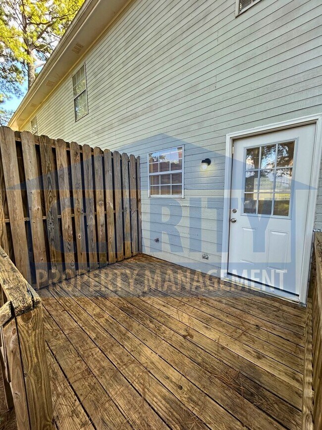 Foto del edificio - **645 41st Street