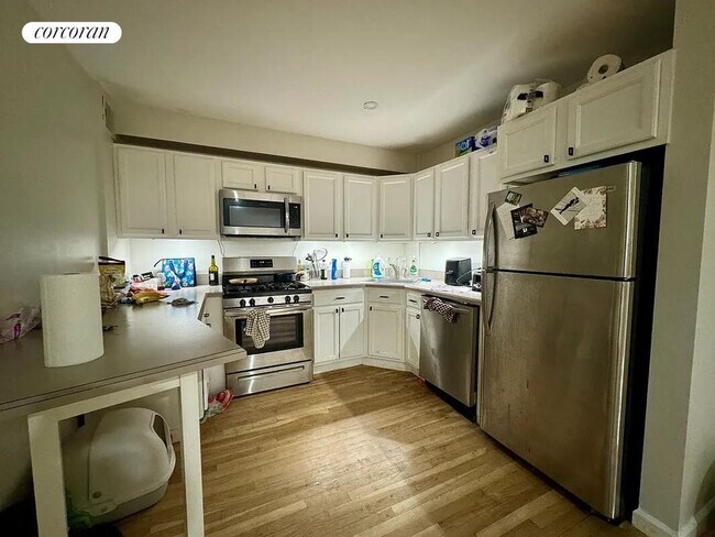 Foto del edificio - 754 E 6th St