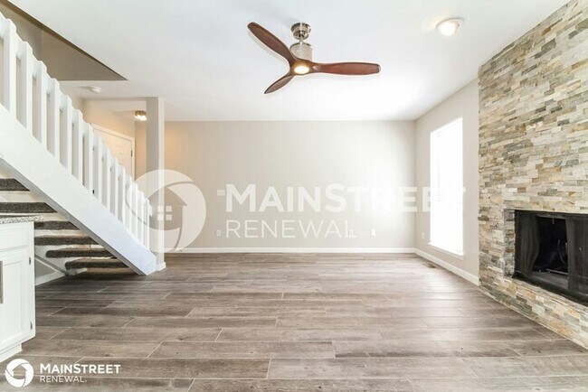 Foto del edificio - 1102 Swan Lake Rd, Edmond, OK 73003