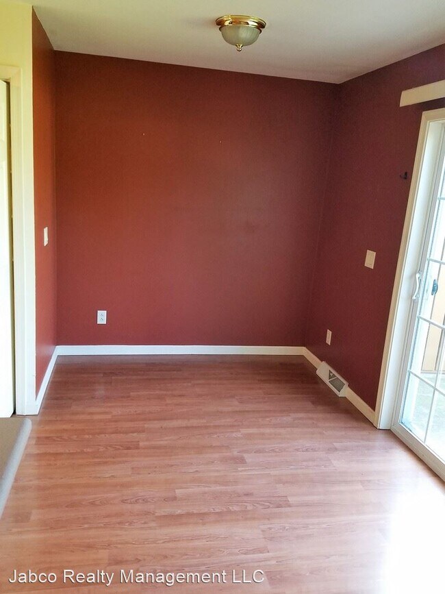 Building Photo - 2 br, 2.5 bath House - 309 Chadham Court