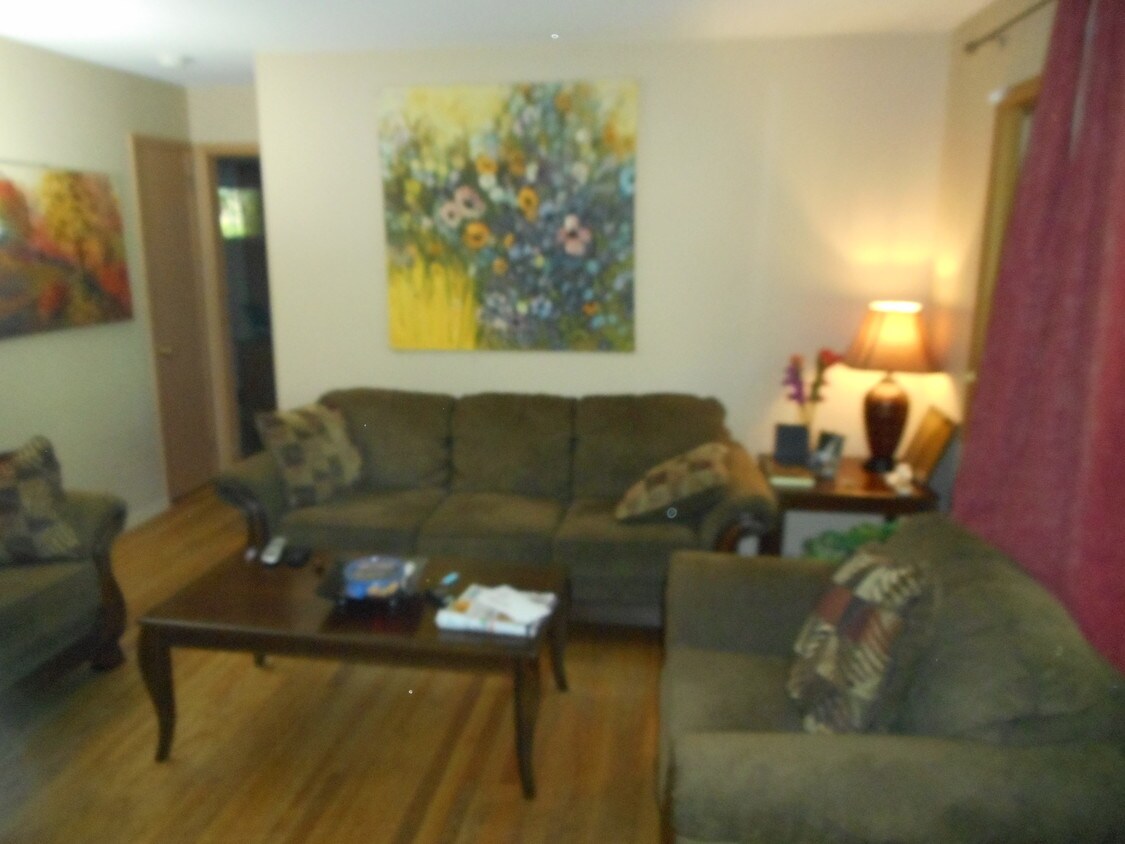 9 Fern Pl Unit Right, Ringwood, NJ 07456 Apartments in Ringwood, NJ