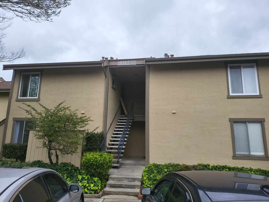 Foto principal - Lower Level Condo in the Nestled Hills of ...